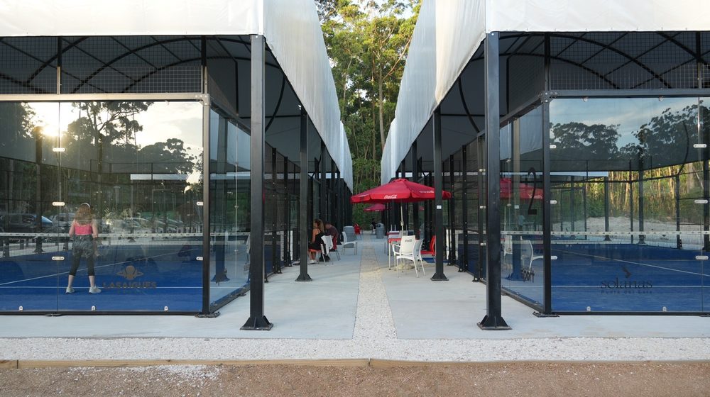 Canchas de pádel techadas en Solanas Sport
