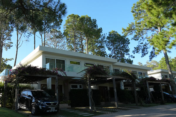 Gardens View